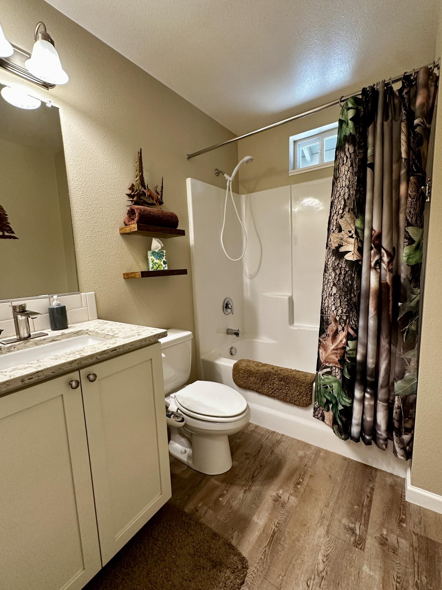 Wagon Trail Acreages - Residential