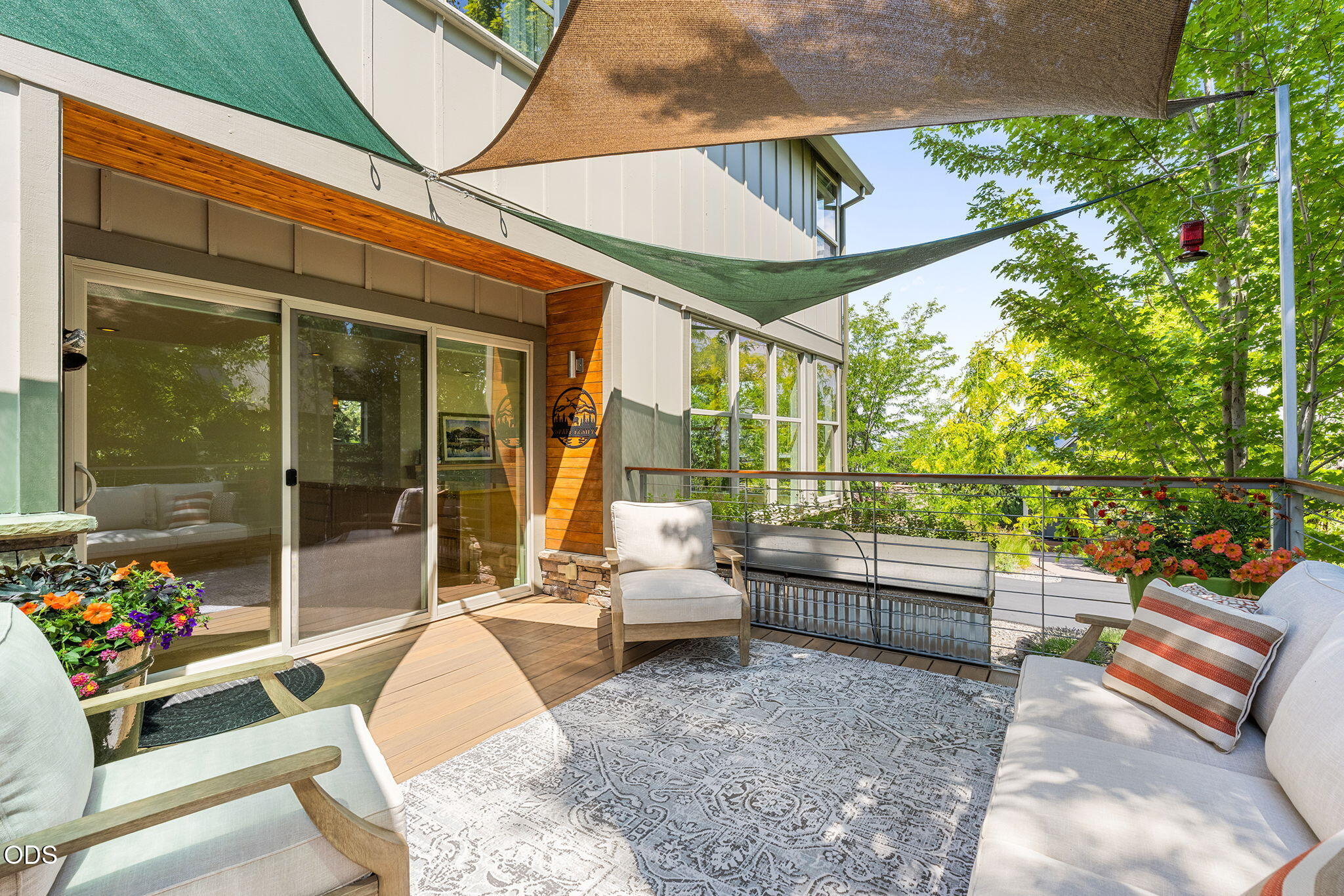 224 Volunteer Park Lane