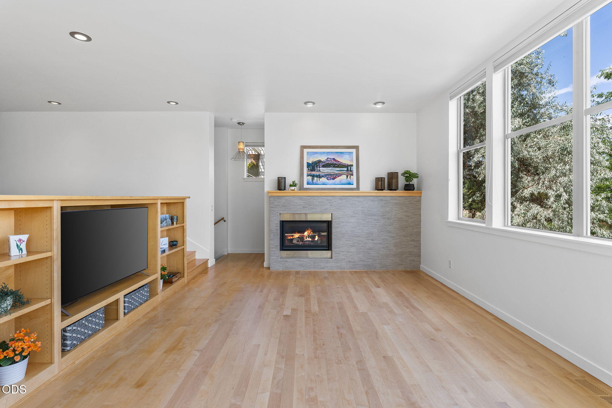 224 Volunteer Park Lane