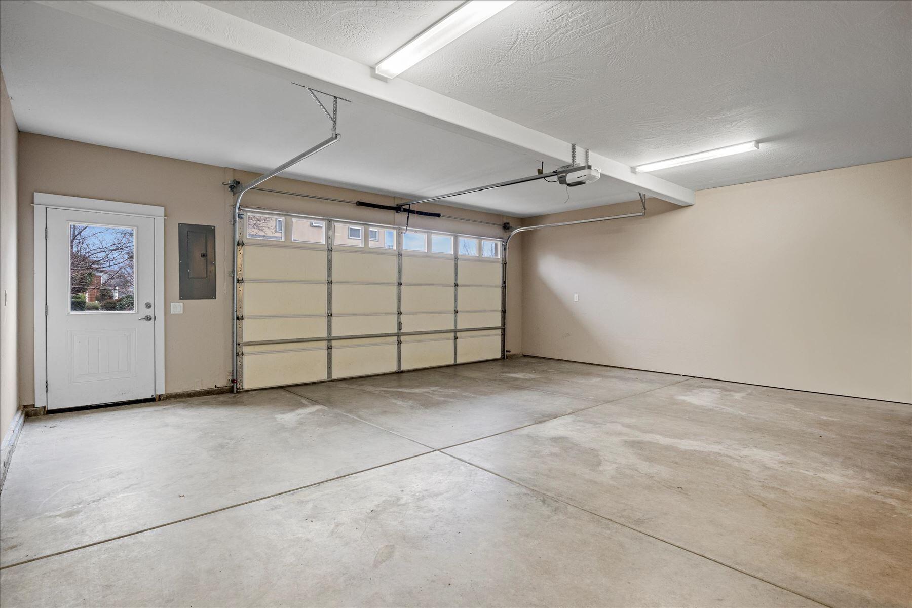 Meadowbrook Park II At North Mountain - Residential