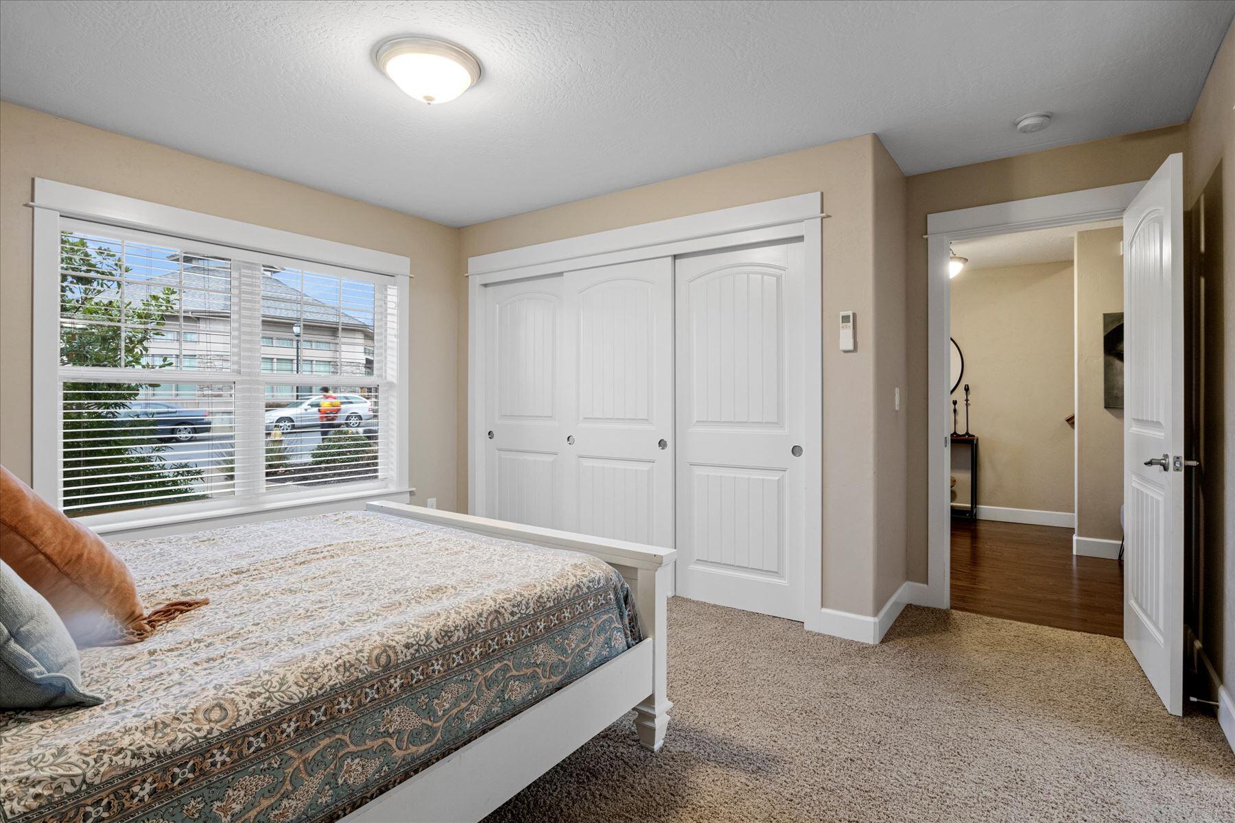 Meadowbrook Park II At North Mountain - Residential