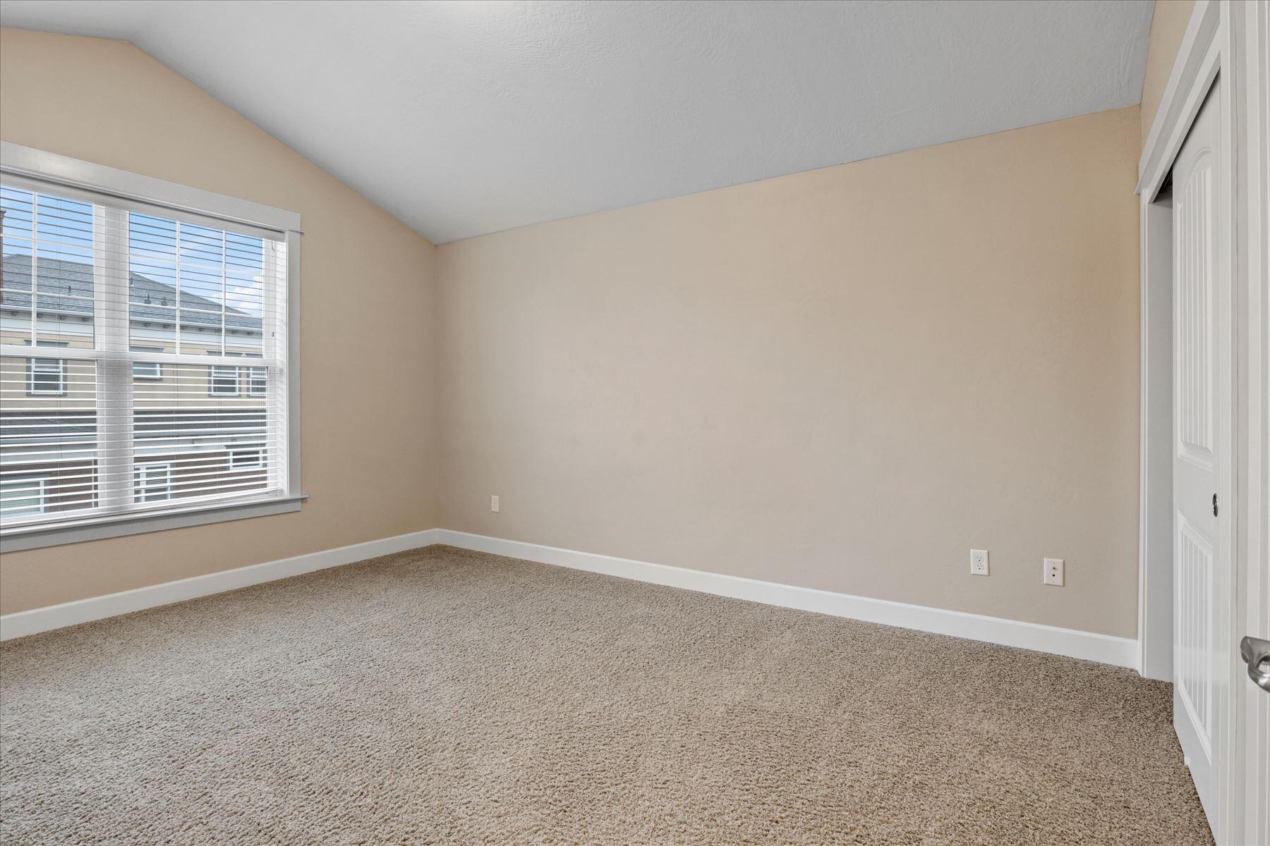 Meadowbrook Park II At North Mountain - Residential