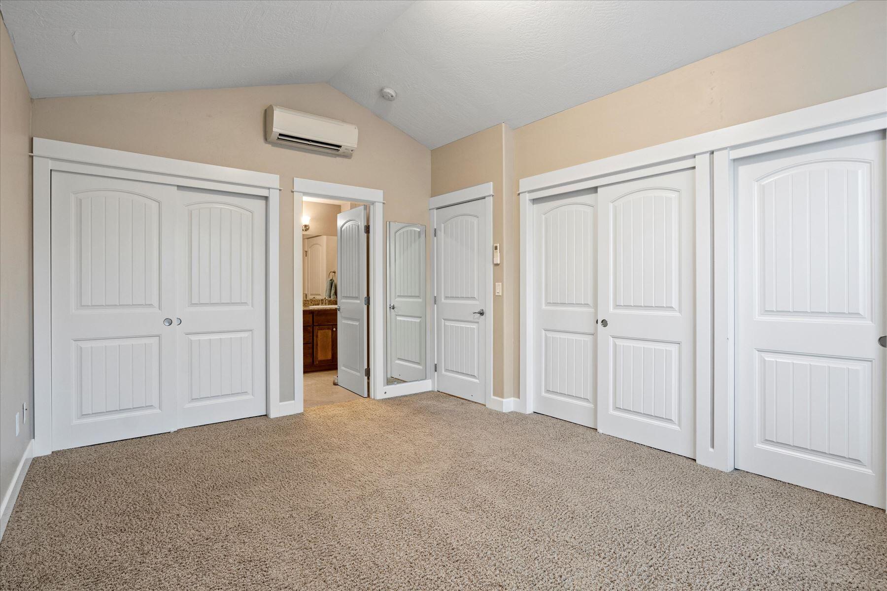 Meadowbrook Park II At North Mountain - Residential