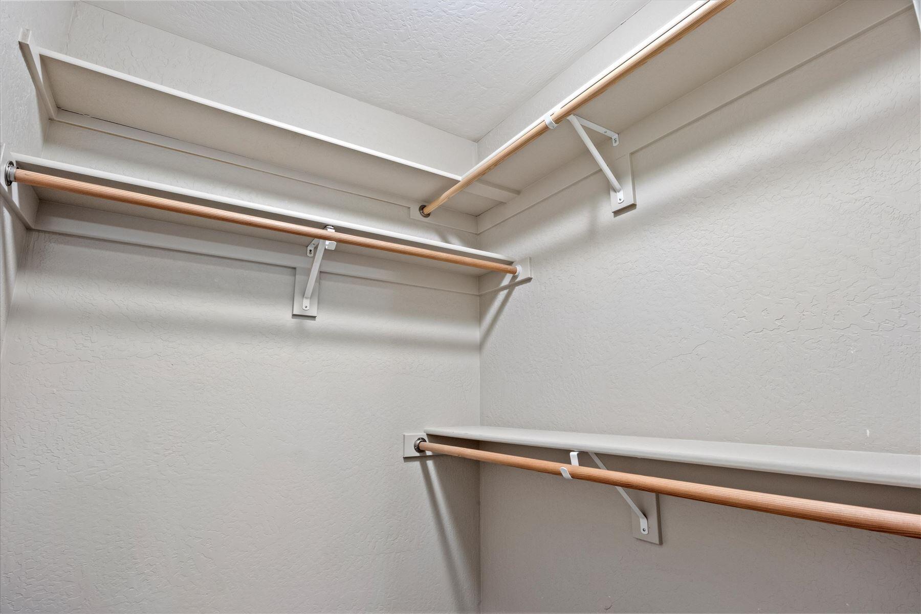 Meadowbrook Park II At North Mountain - Residential