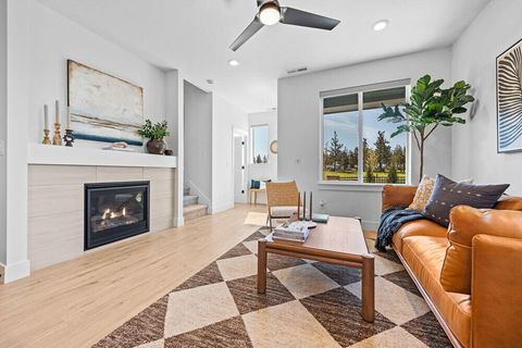 20722 SE Scout Place Bend OR 97702