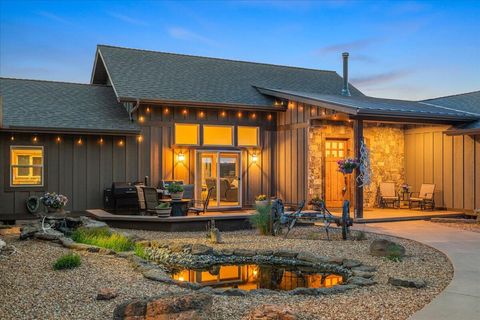 Tiny photo for 6150 NW Kingwood Avenue, Redmond, OR 97756 (MLS # 220214258)