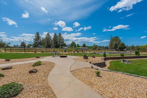 Tiny photo for 6150 NW Kingwood Avenue, Redmond, OR 97756 (MLS # 220214258)