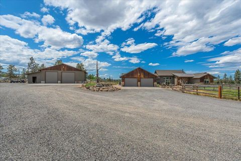 Tiny photo for 6150 NW Kingwood Avenue, Redmond, OR 97756 (MLS # 220214258)