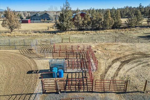 Tiny photo for 6150 NW Kingwood Avenue, Redmond, OR 97756 (MLS # 220214258)