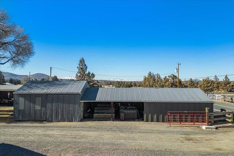 Tiny photo for 6150 NW Kingwood Avenue, Redmond, OR 97756 (MLS # 220214258)