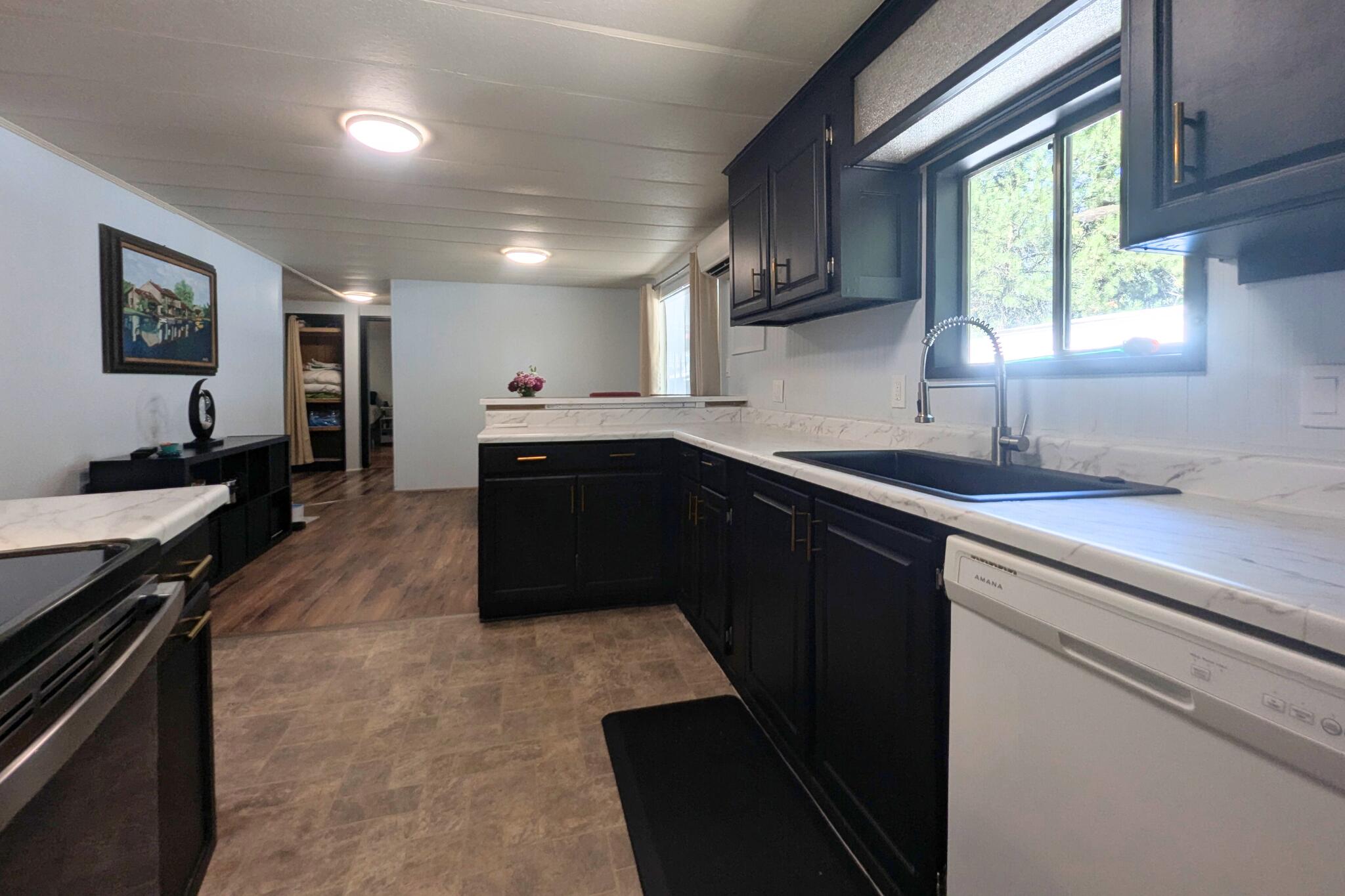 Romaine Village - Residential