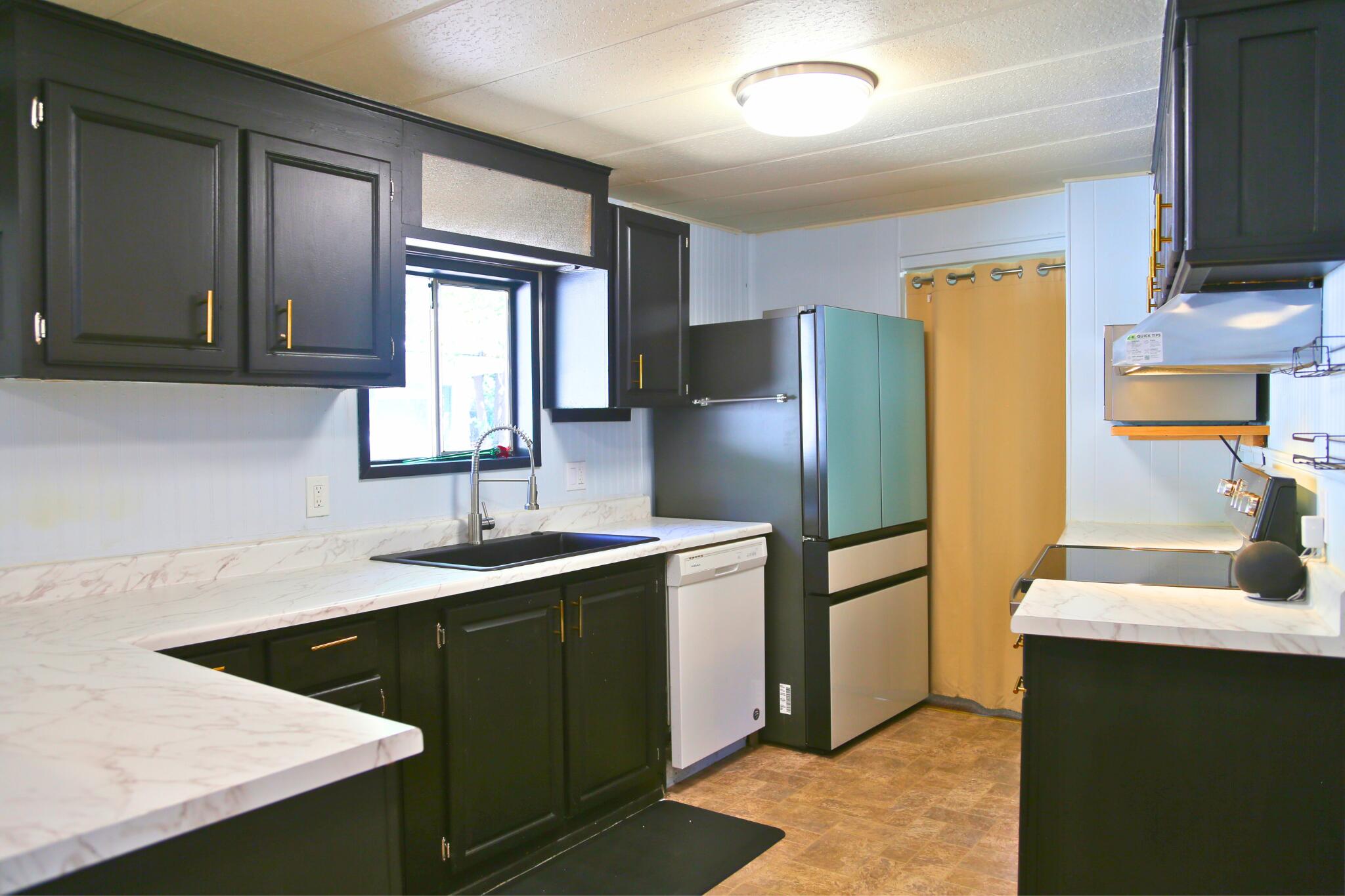 Romaine Village - Residential