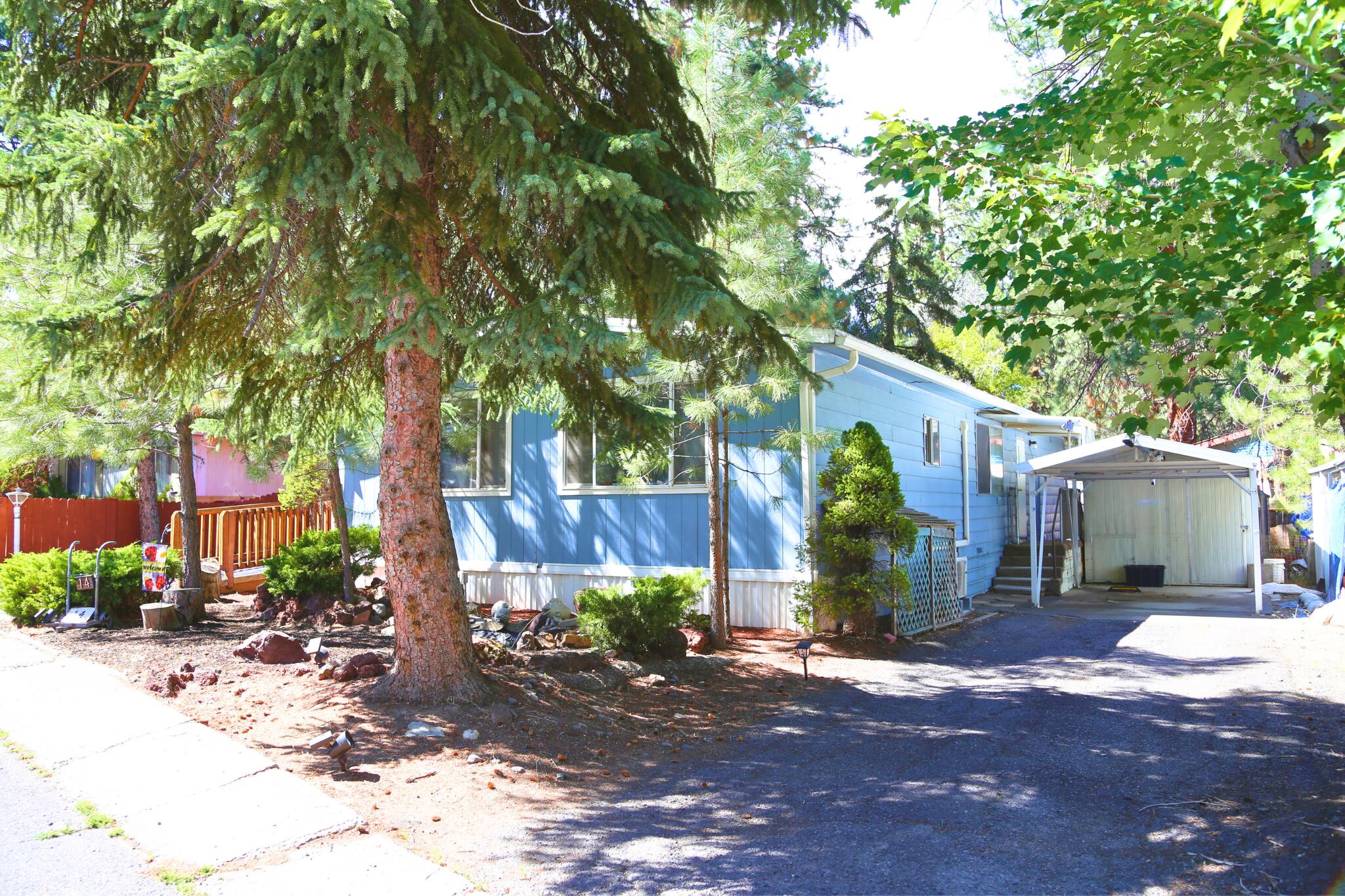 Romaine Village - Residential