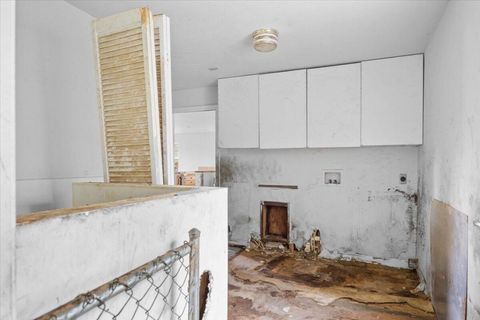 Tiny photo for 1931 Sleepy Hollow Loop, Grants Pass, OR 97527 (MLS # 220214950)