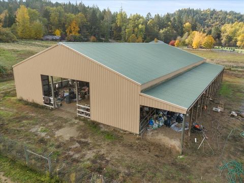 Tiny photo for 1931 Sleepy Hollow Loop, Grants Pass, OR 97527 (MLS # 220214950)