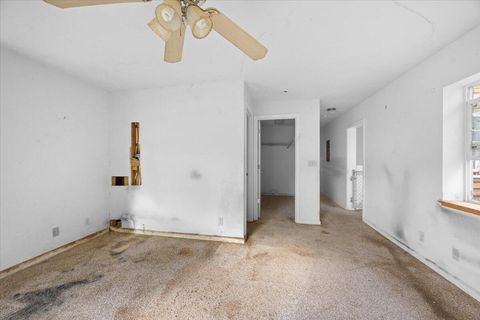 Tiny photo for 1931 Sleepy Hollow Loop, Grants Pass, OR 97527 (MLS # 220214950)