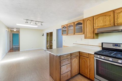 Tiny photo for 430 Ashland Street, Ashland, OR 97520 (MLS # 220219281)