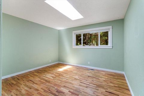 Tiny photo for 430 Ashland Street, Ashland, OR 97520 (MLS # 220219281)