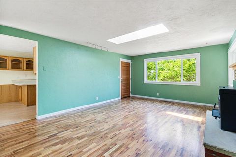 Tiny photo for 430 Ashland Street, Ashland, OR 97520 (MLS # 220219281)
