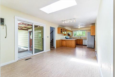 Tiny photo for 430 Ashland Street, Ashland, OR 97520 (MLS # 220219281)