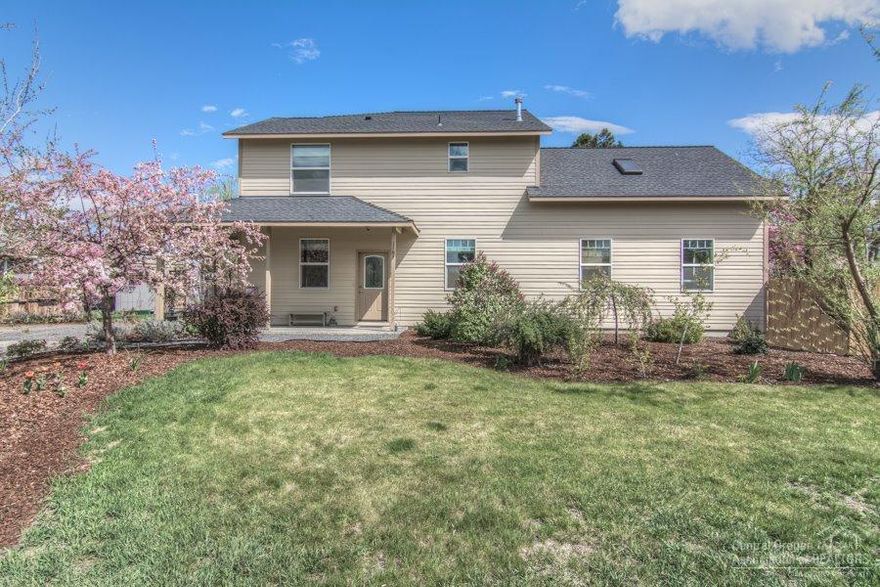 Builders own custom home. Great location home on 18th St and fronts Canyon Drive. Custom Built home. Granite tile in the kitchen. Cool floor plan. Office on main level could be bedroom or flex space. Spacious bedrooms, Master bathroom has a soaker tub. Nice living area. Huge .26 Acre lot with tons of room for Parking, RV and all your toys. In an area of nice homes. Perfect location close to the Dry Canyon, Schools and shopping. Great Value.