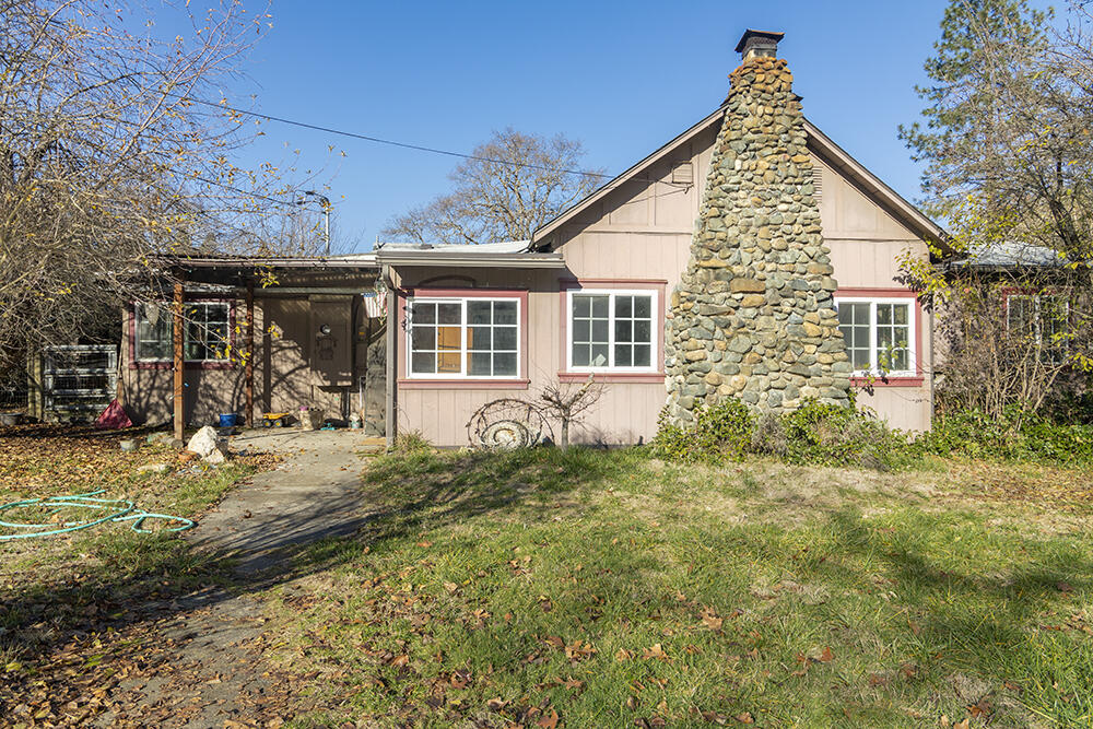 163 Genverna Glen