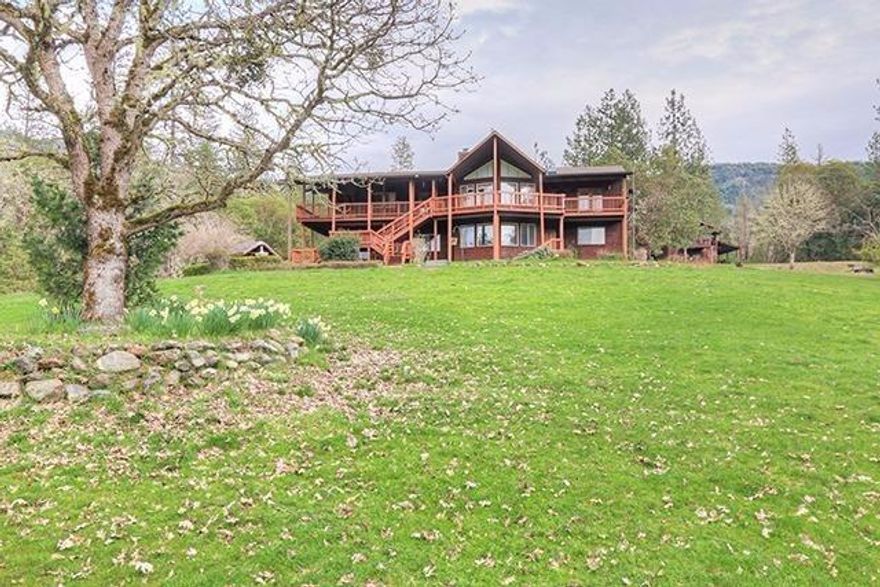 Private retreat. Beautiful home sits on over 205 acres of breath-taking views w/ 4 bdrm, 3 ba home including barn. Creeks, ponds, timber--the ideal place for your dream lifestyle or new campgrounds. Looking for paradise? Your new adventure starts here! Live in privacy or start a successful business--it's up to your imagination!