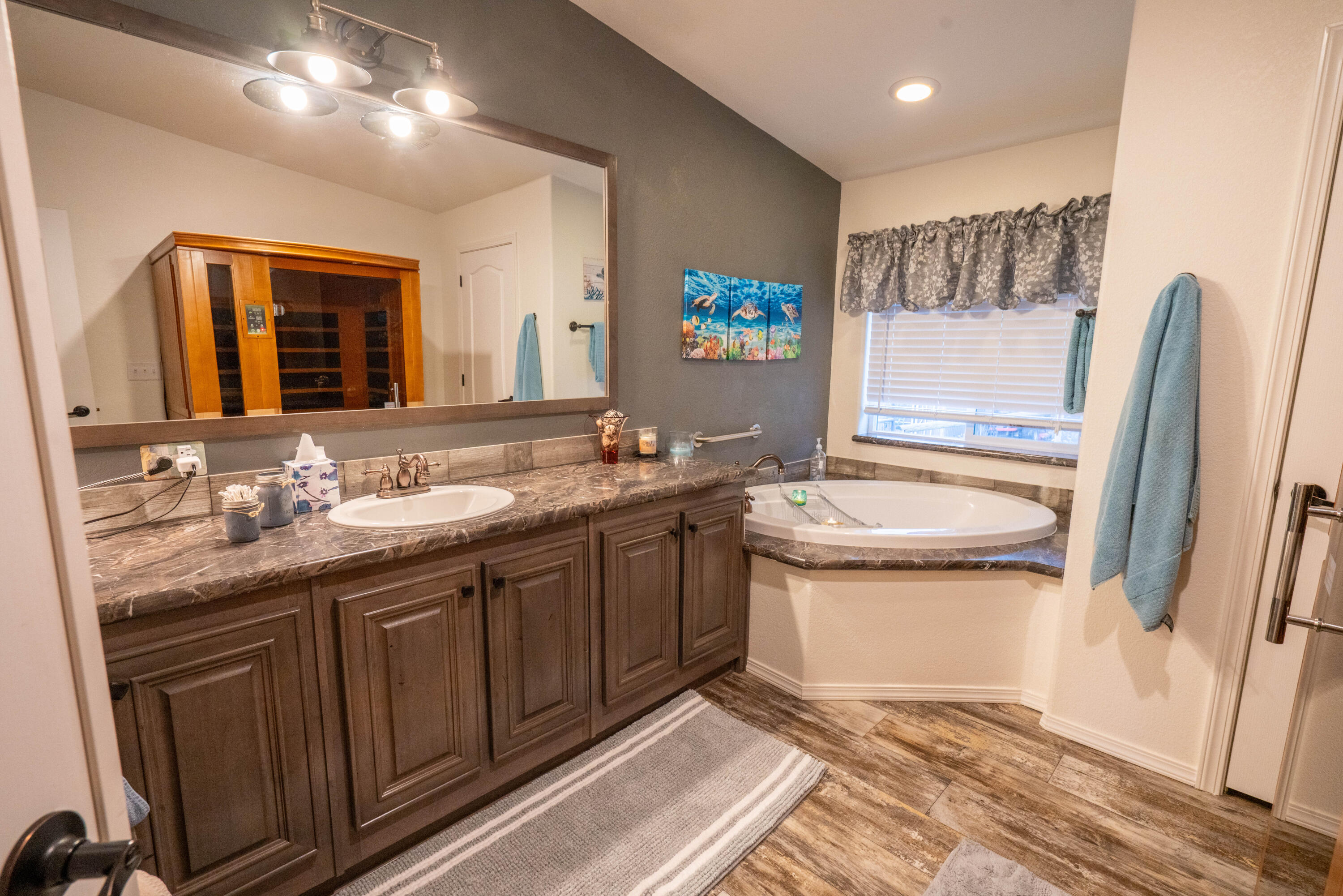 Lake Park Estate - Residential