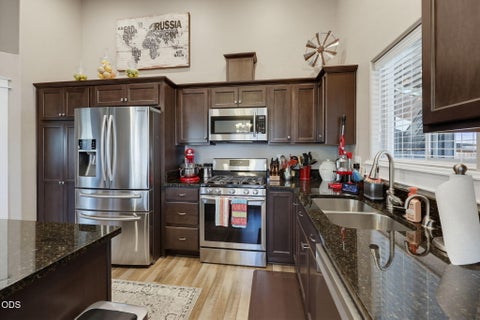 Tiny photo for 2210 Westwood Drive, Medford, OR 97501 (MLS # 220225963)