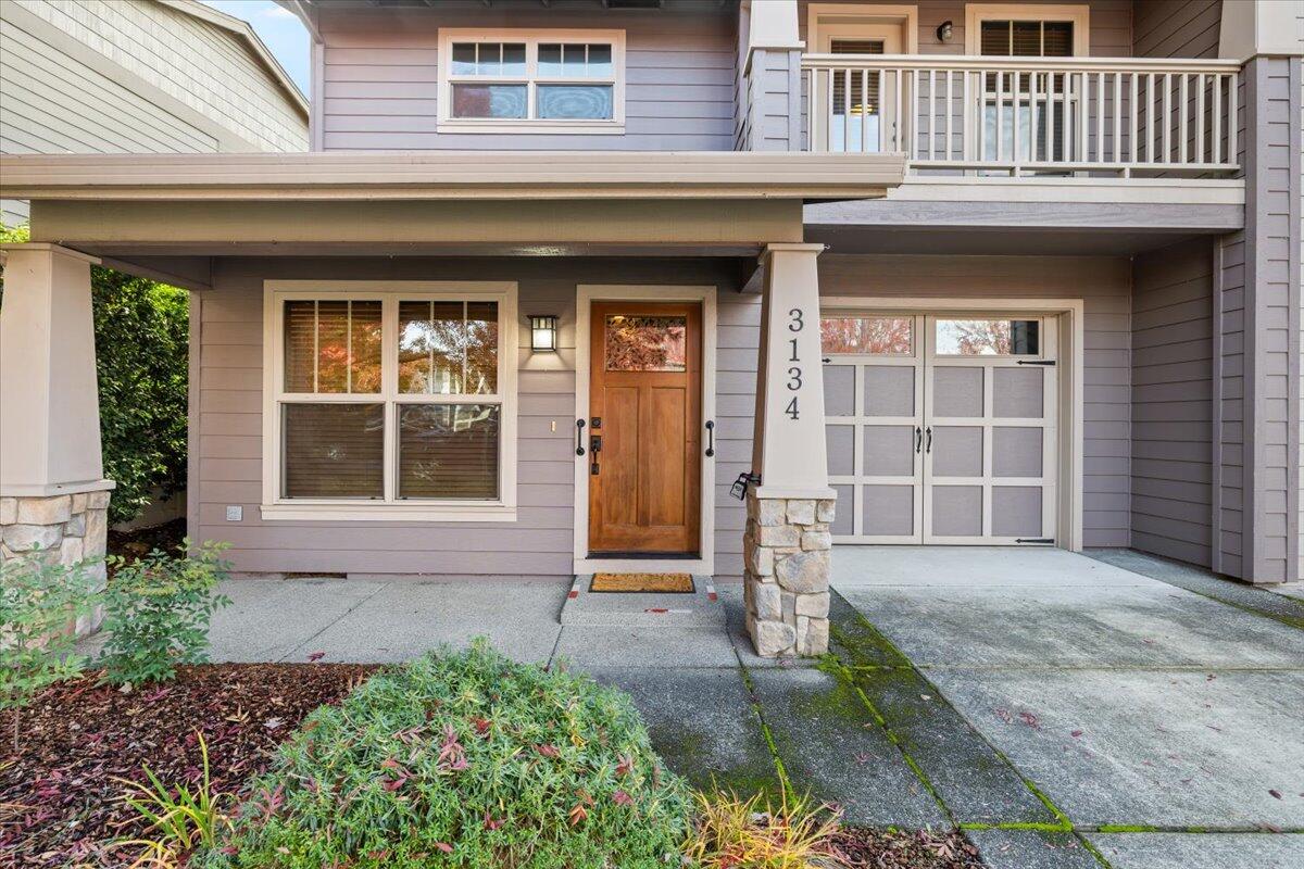 Alderwood Townhomes - Residential