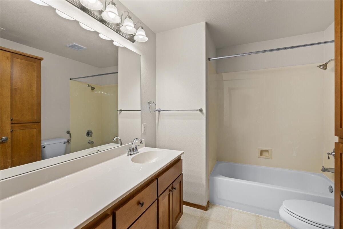 Alderwood Townhomes - Residential