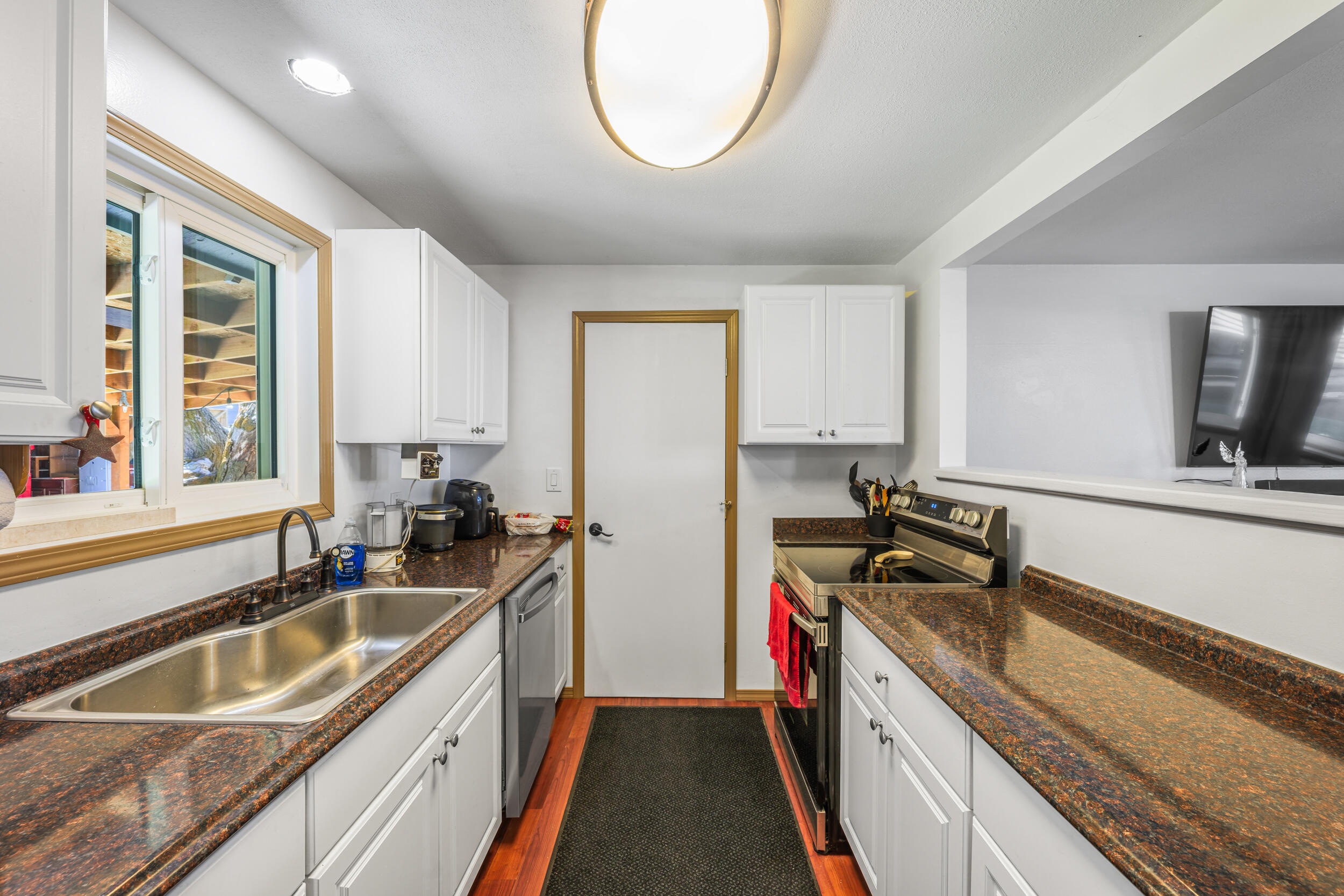 Alexander Hodges - Residential