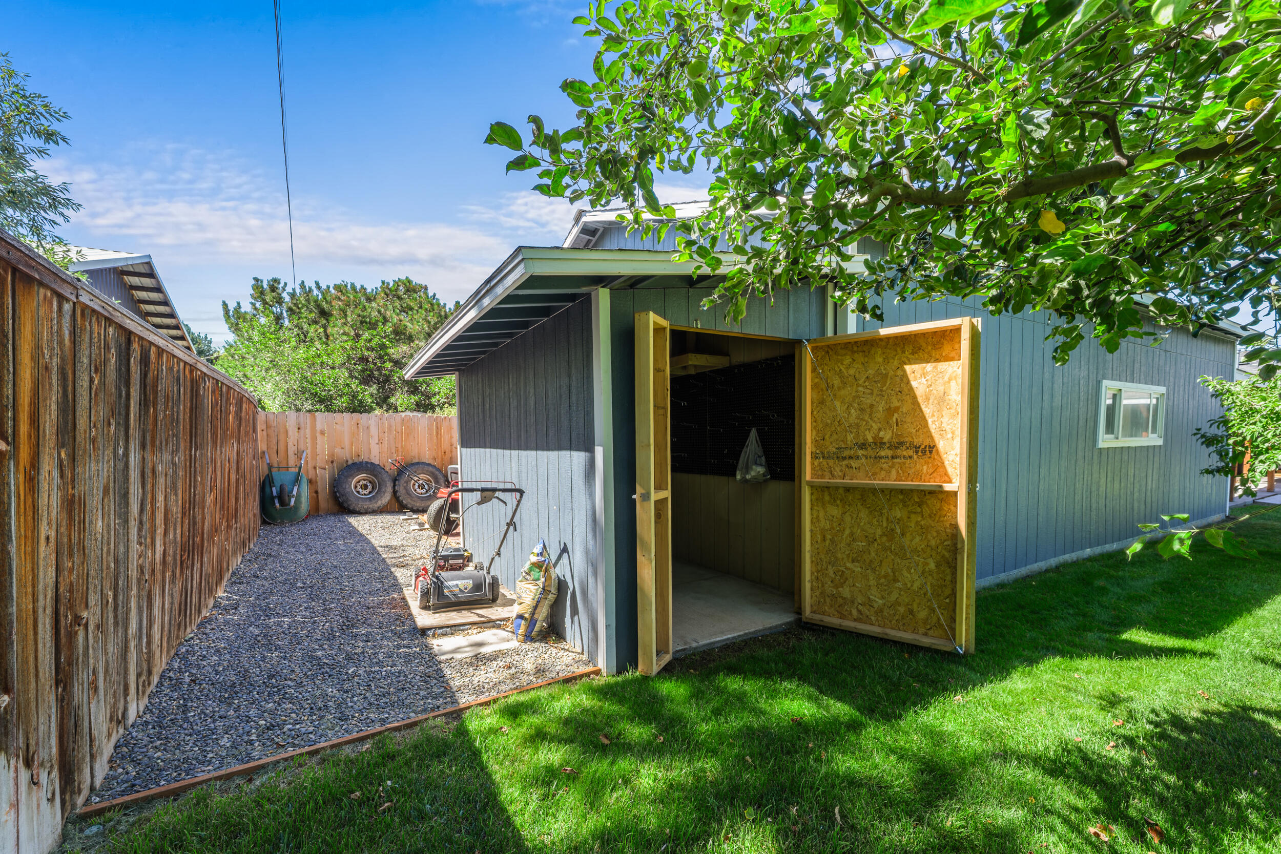 Alexander Hodges - Residential