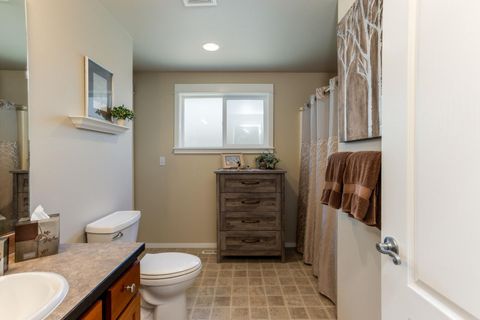 Tiny photo for 3728 SW 29th Street, Redmond, OR 97756 (MLS # 220216992)