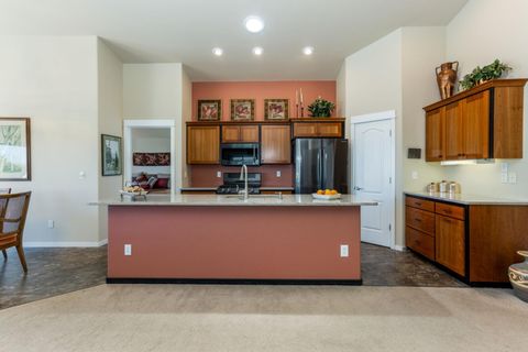 Tiny photo for 3728 SW 29th Street, Redmond, OR 97756 (MLS # 220216992)