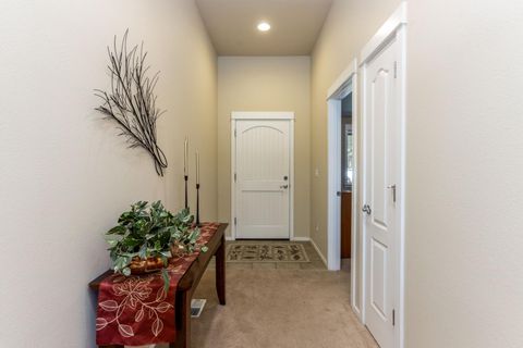 Tiny photo for 3728 SW 29th Street, Redmond, OR 97756 (MLS # 220216992)