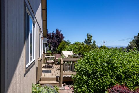 Tiny photo for 3728 SW 29th Street, Redmond, OR 97756 (MLS # 220216992)