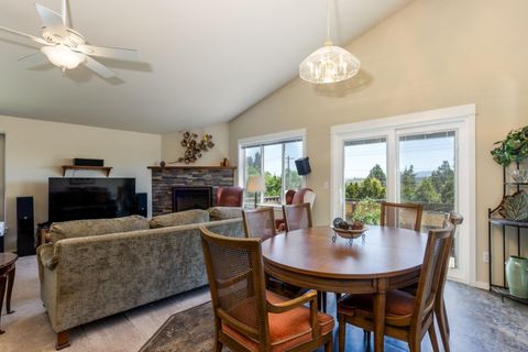 Tiny photo for 3728 SW 29th Street, Redmond, OR 97756 (MLS # 220216992)