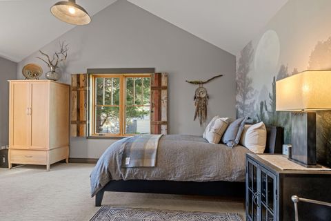 Tiny photo for 309 S Jefferson Way, Sisters, OR 97759 (MLS # 220220082)