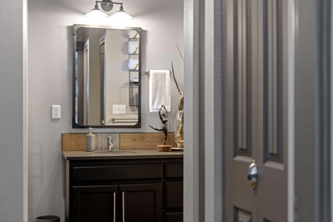 Tiny photo for 309 S Jefferson Way, Sisters, OR 97759 (MLS # 220220082)