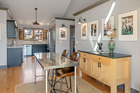 Tiny photo for 309 S Jefferson Way, Sisters, OR 97759 (MLS # 220220082)
