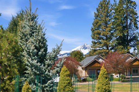 Tiny photo for 309 S Jefferson Way, Sisters, OR 97759 (MLS # 220220082)