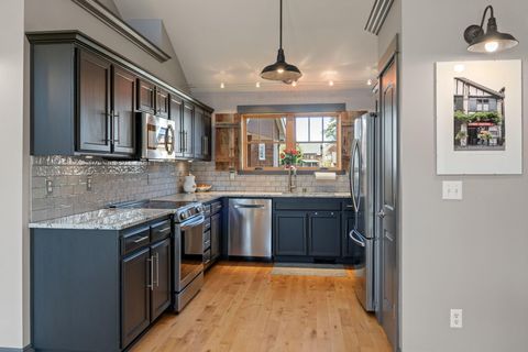 Tiny photo for 309 S Jefferson Way, Sisters, OR 97759 (MLS # 220220082)
