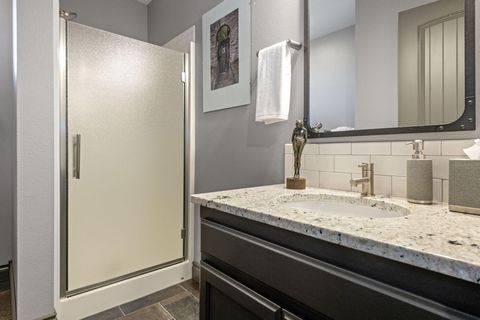 Tiny photo for 309 S Jefferson Way, Sisters, OR 97759 (MLS # 220220082)