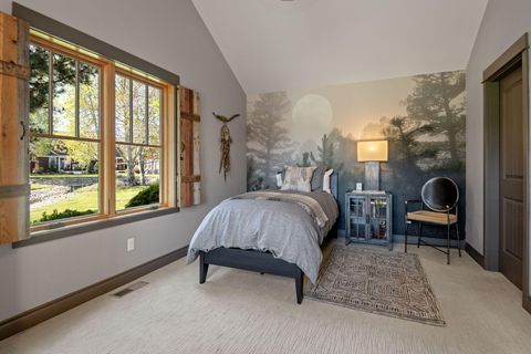 Tiny photo for 309 S Jefferson Way, Sisters, OR 97759 (MLS # 220220082)