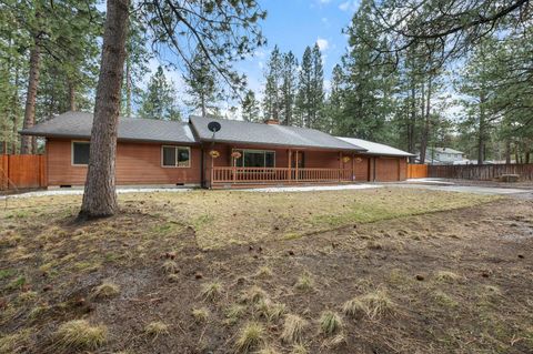 19425 River Woods Drive Bend OR 97702