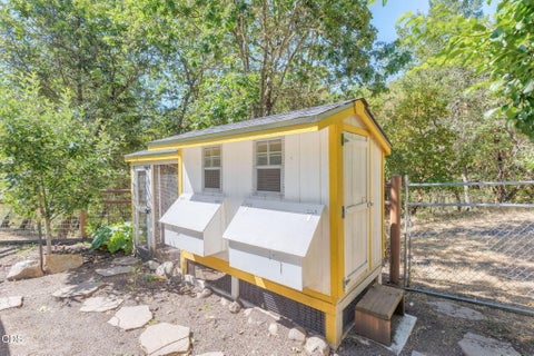 Tiny photo for 212 Isabella Lane, Grants Pass, OR 97526 (MLS # 220223814)