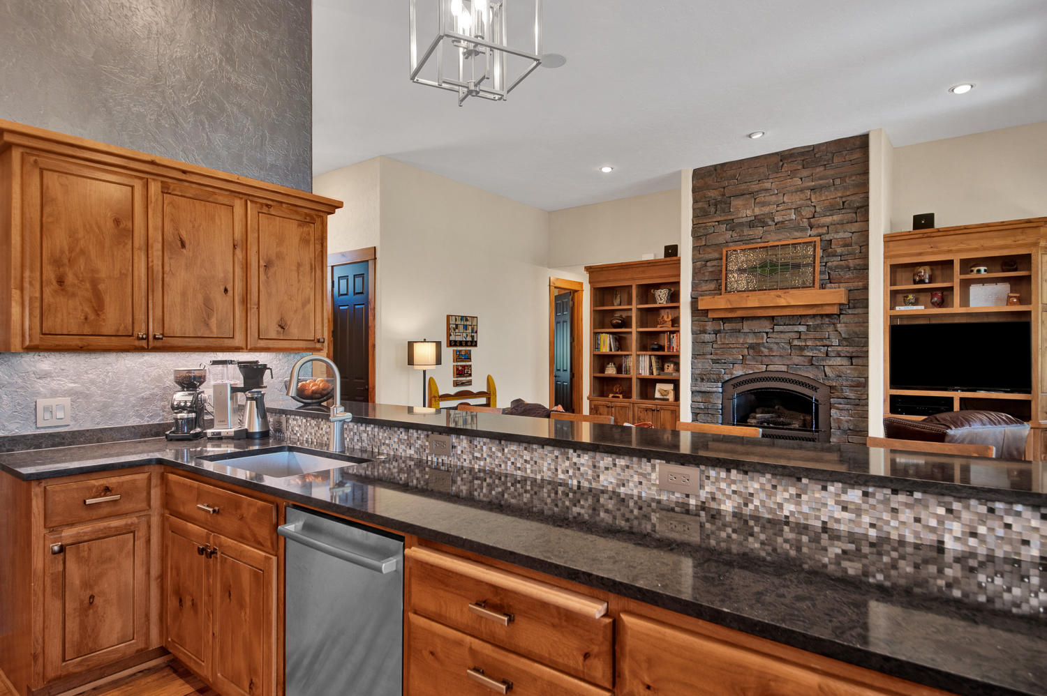 Mountain Pine - Residential