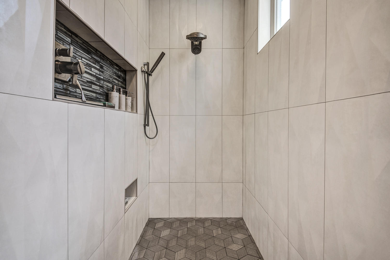 Mountain Pine - Residential