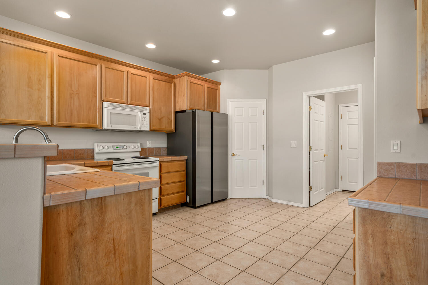 8524 Forest Ridge Loop